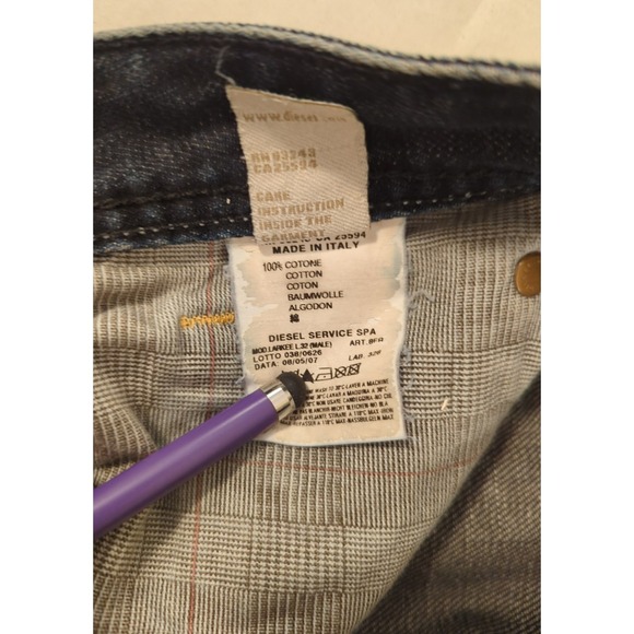Vtg '07 Diesel Jeans Men 33x32 LARKEE Italy Whiskers Button Fly Hipster Cool Guy - Picture 9 of 9